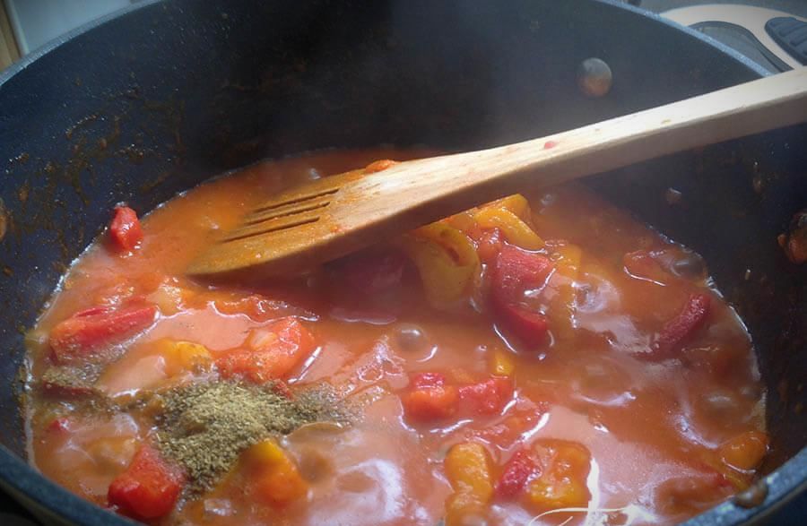 томатный суп-пюре из помидоров в собственном соку