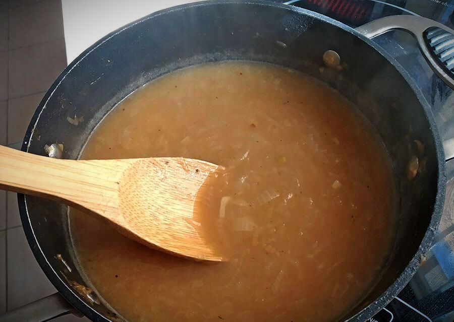 Классический рецепт французского лукового супа — похлебка по-королевски | 19
