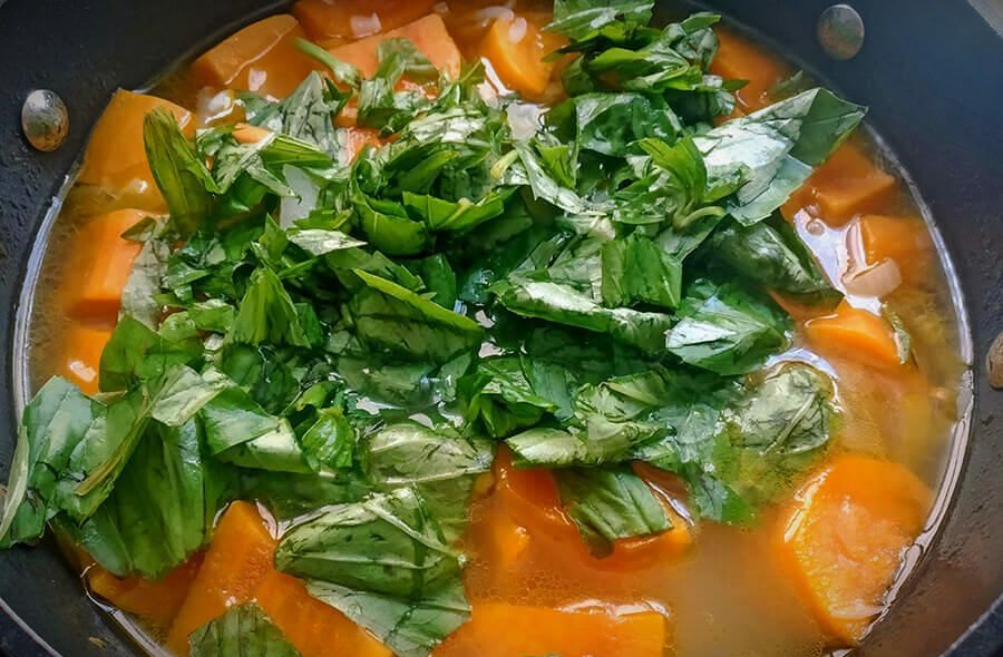 Вкусный, полезный и нежный крем-суп из батата и моркови | 15