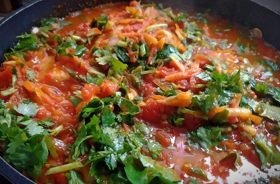 ryba s ovoshchami v tomatnom souse9