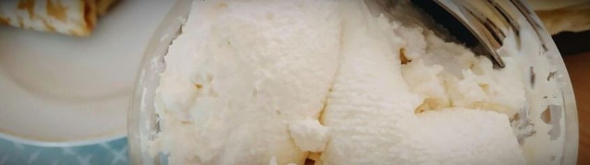 Творожный сыр из кефира в морозилке — рецепт из одного ингредиента | 63